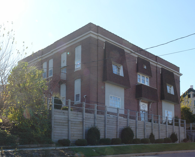 Southern Crest Apartments in Williamsport, PA - Building Photo - Building Photo