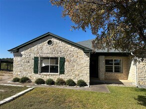1644 Co Rd 139 in Hutto, TX - Building Photo - Building Photo