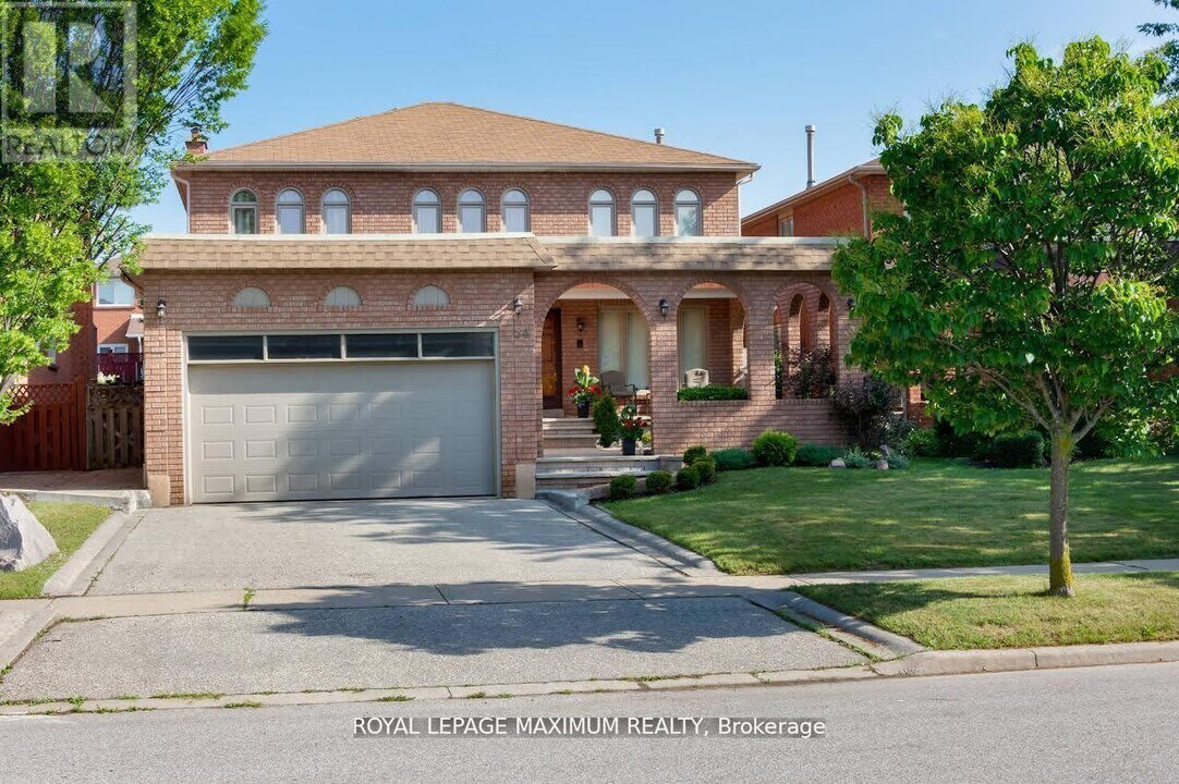 54 Claudia Ave in Vaughan, ON - Building Photo