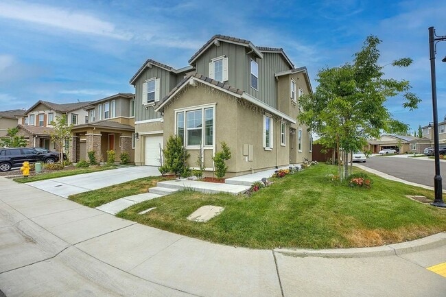 1606 Lion St in Rocklin, CA - Building Photo - Building Photo