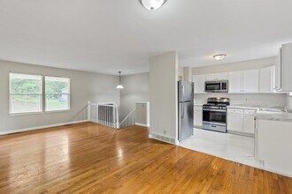 1035 Woodland Trails Dr in Fenton, MO - Building Photo - Building Photo