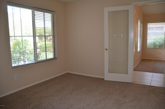 6773 W Quail Ave in Glendale, AZ - Foto de edificio - Building Photo