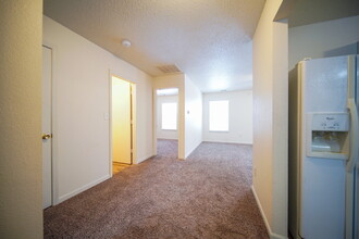 10414 Kensil St in Indianapolis, IN - Building Photo - Building Photo