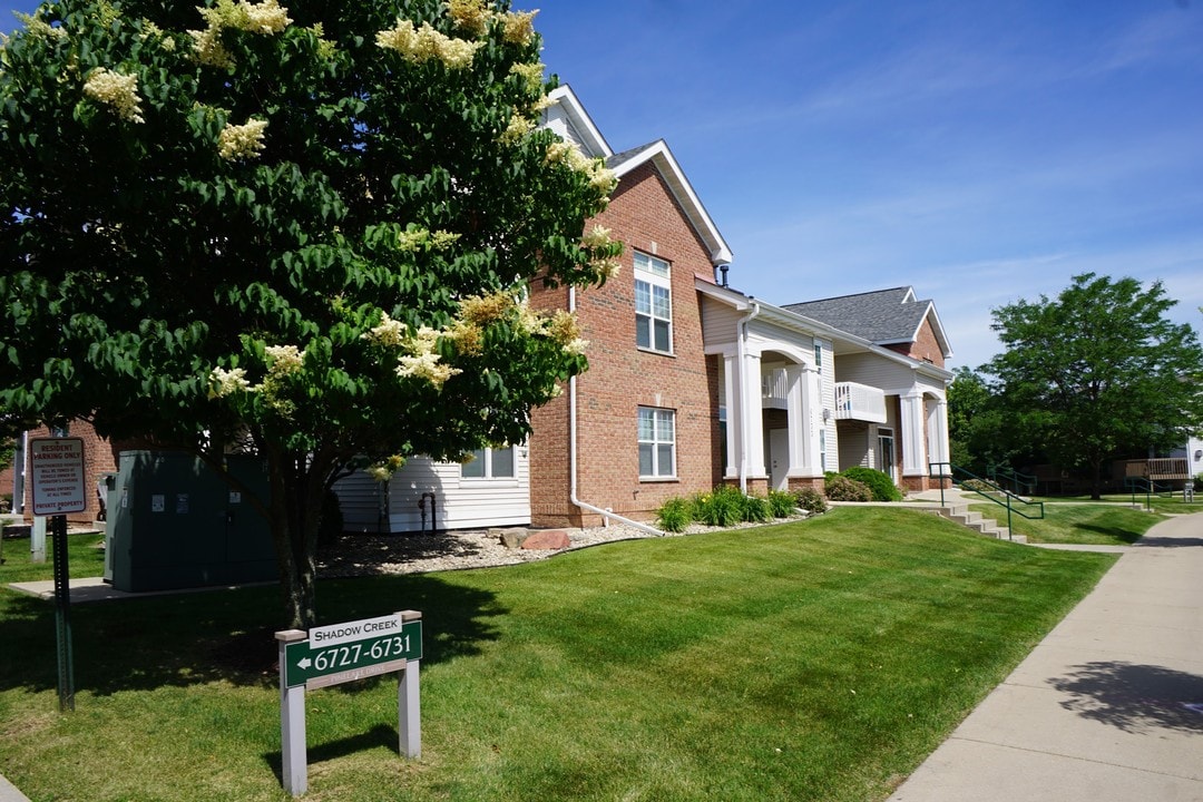 Shadow Creek Apartments in Madison, WI - Building Photo