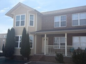 430 W Stevens St in Cookeville, TN - Building Photo