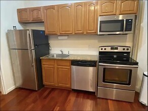 129 W 56th St in New York, NY - Foto de edificio - Building Photo