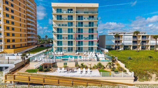 3797 S Atlantic Ave, Unit 30Z in Daytona Beach Shores, FL - Building Photo - Building Photo