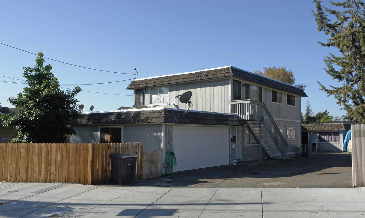 19045-61 Western Blvd in Hayward, CA - Building Photo