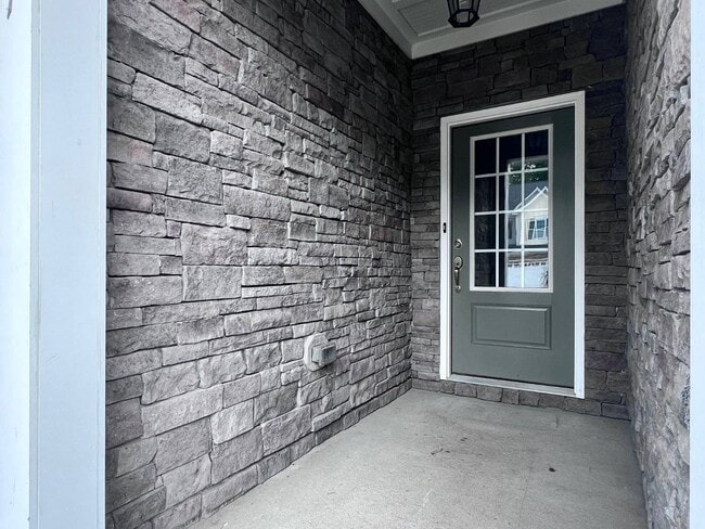 2707 Masonboro Ferry Dr in Apex, NC - Building Photo - Building Photo