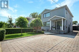 12 Athlone Rd in Toronto, ON - Building Photo - Building Photo