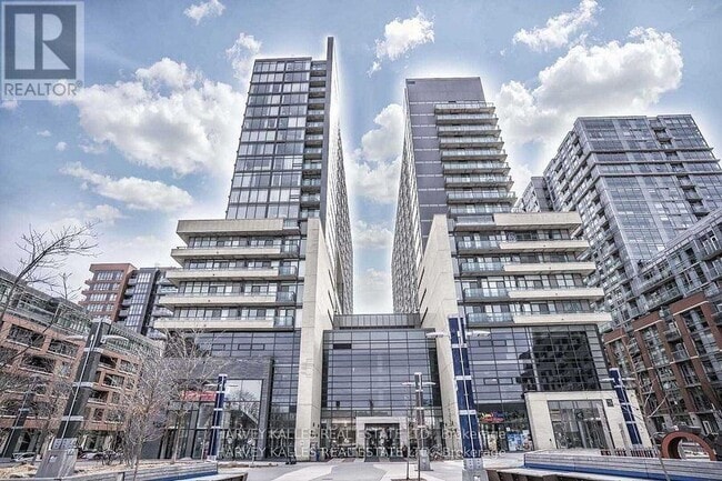 36-17036 Lisgar St