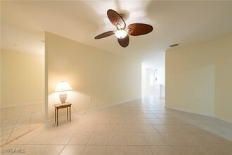 2200 Arielle Dr in Naples, FL - Building Photo - Building Photo