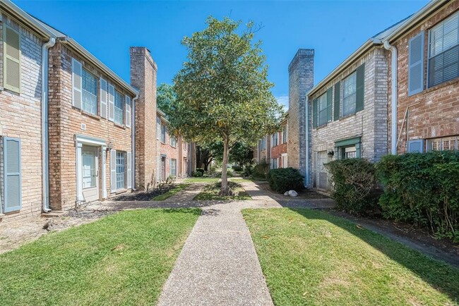 3968 Belle Park Dr in Houston, TX - Building Photo - Building Photo