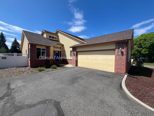 property at 1772 E Bruce Rd