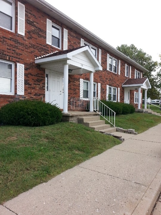 Allendale Village Apartments in Allendale, IL - Foto de edificio