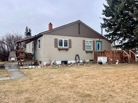 301 W 2nd Ave in Big Timber, MT - Building Photo