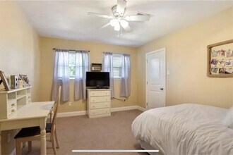 6868 Milne Blvd in New Orleans, LA - Building Photo - Building Photo