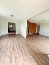 223 Wilson Dr in Pittsburgh, PA - Building Photo - Building Photo