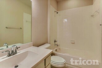 401 Winehart St in The Colony, TX - Building Photo - Building Photo