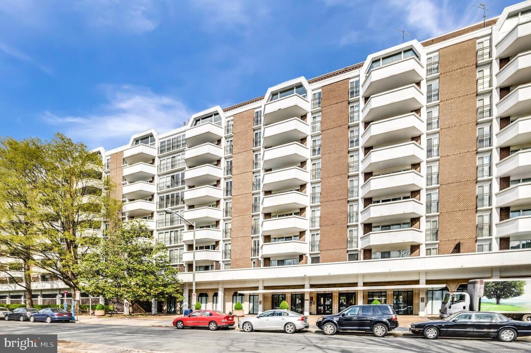 700 7th St SW-Unit -419 in Washington, DC - Building Photo