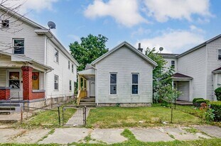 424 Bantz Ct in Dayton, OH - Building Photo