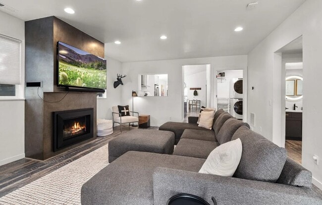 1028 E 3rd St in Whitefish, MT - Building Photo - Building Photo