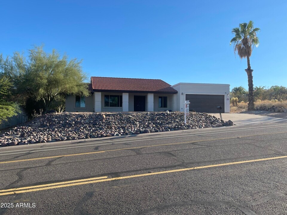17037 E El Pueblo Blvd in Fountain Hills, AZ - Building Photo