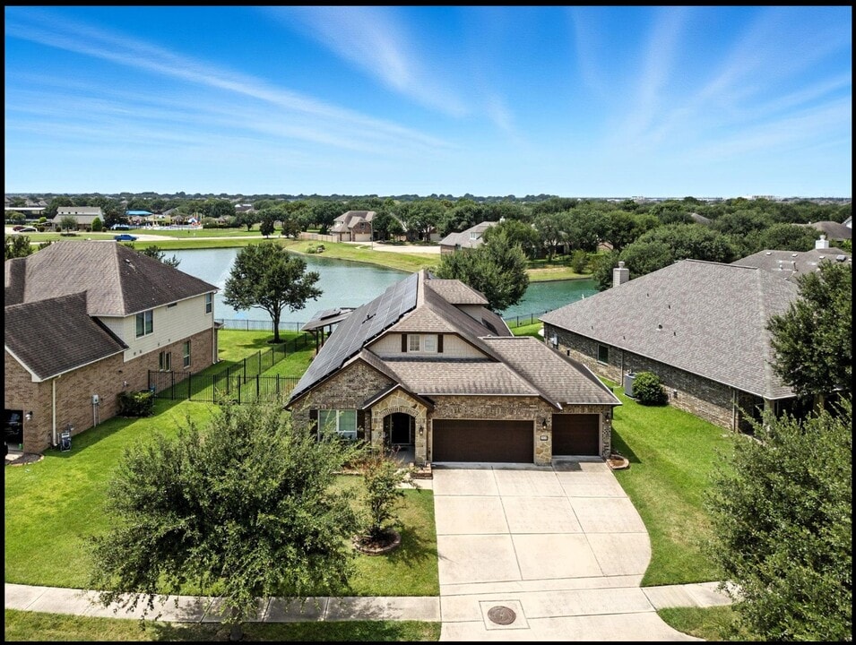 25218 Lockspur Dr, Unit WholeHome in Richmond, TX - Building Photo