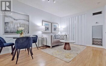 1055 Bay St. in Toronto, ON - Building Photo - Building Photo