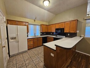 1917 Sunflower Cir in Norman, OK - Building Photo - Building Photo