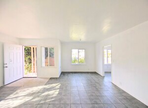 865 N Glassell St in Orange, CA - Building Photo - Building Photo
