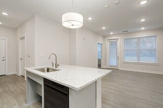 Franklin Flats in Franklin, TN - Building Photo - Building Photo