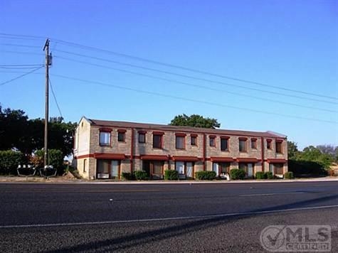 1307 Mineral Wells Hwy in Weatherford, TX - Foto de edificio - Building Photo