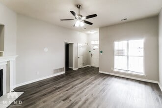 5396 Mahogany Ridge Dr in Arlington, TN - Foto de edificio - Building Photo