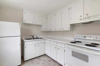 Stratford Apartments in Denver, CO - Foto de edificio - Building Photo