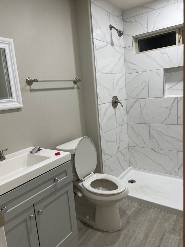 2122 Lee Rd in Pearland, TX - Building Photo - Building Photo