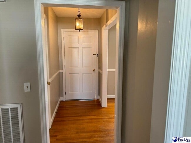 3031 W Woodbine Ave in Florence, SC - Building Photo - Building Photo