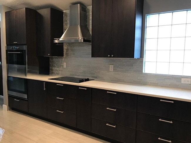 16405 Sapphire St in Weston, FL - Building Photo - Building Photo