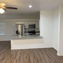 1406 W Sears St in Denison, TX - Building Photo - Building Photo