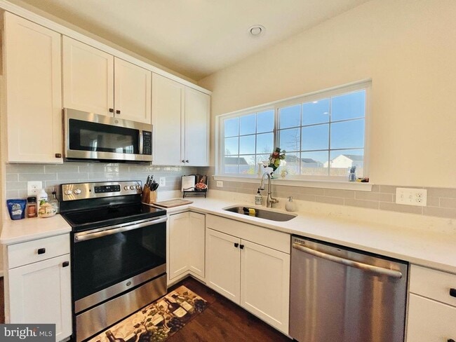 73 Wellspring Dr in Fredericksburg, VA - Building Photo - Building Photo