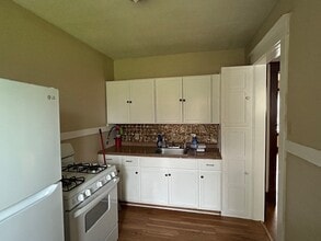 300 Roesch Ave, Unit #2 in Buffalo, NY - Building Photo - Building Photo