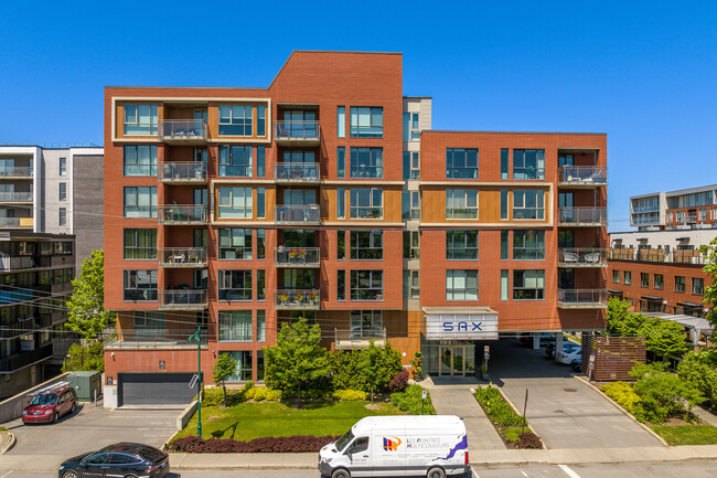 SAX Condos in Mt Royal, QC - Building Photo - Building Photo