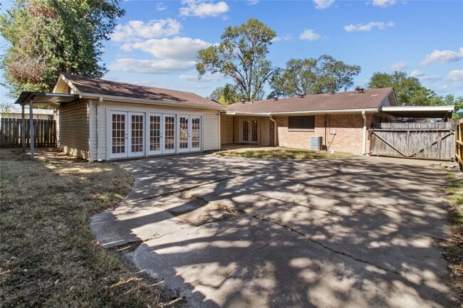 5511 Verdome Ln in Houston, TX - Building Photo - Building Photo