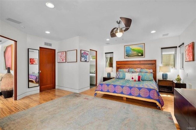 330 Calle de Arboles in Redondo Beach, CA - Building Photo - Building Photo