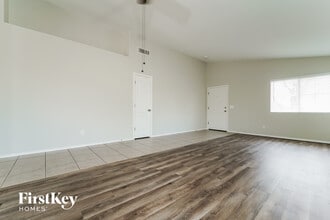 4556 W Rose Mist Way in Tucson, AZ - Building Photo - Building Photo