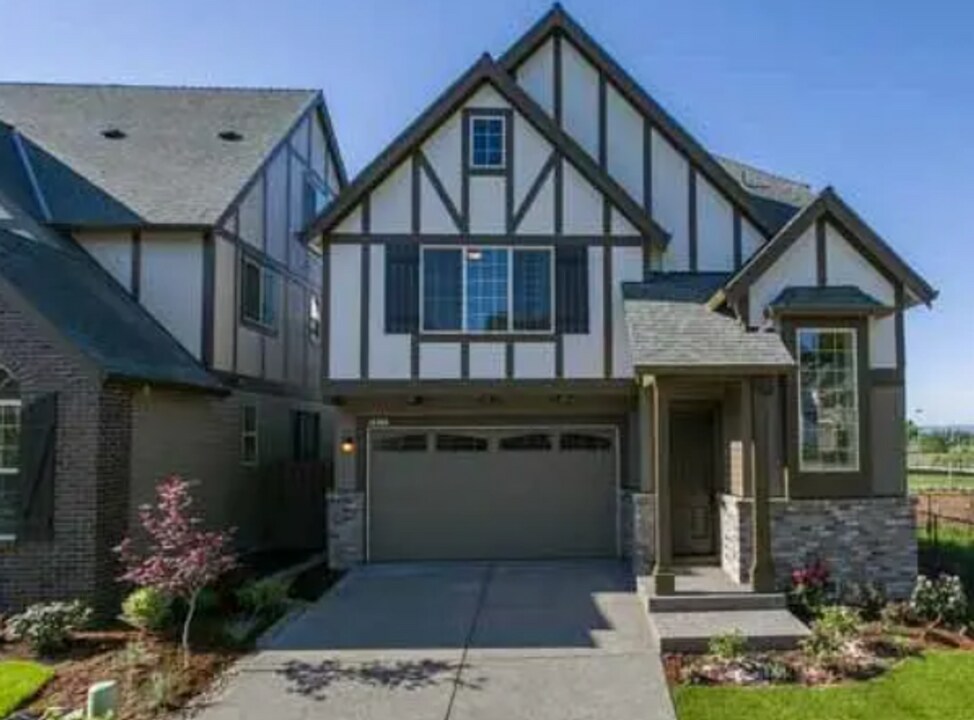 16984 NW Stalder Ln in Portland, OR - Building Photo