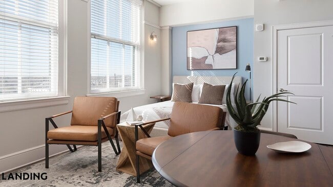 187 N Church St in Spartanburg, SC - Foto de edificio - Building Photo