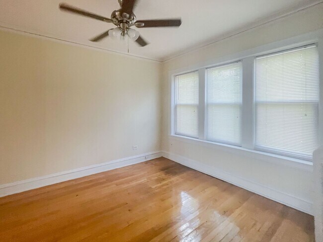 4857 N Paulina St, Unit 2B in Chicago, IL - Building Photo - Building Photo
