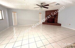1801 E Orangeside Rd in Palm Harbor, FL - Building Photo