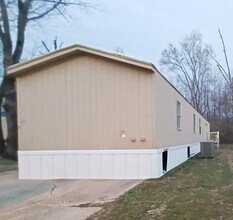 46 Deerwood Park in Centralia, IL - Building Photo - Building Photo